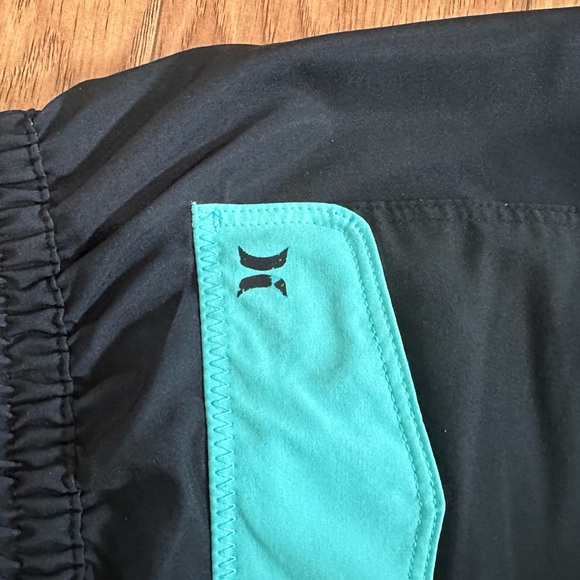 Hurley Men’s Color Block Swim Trunks - Picture 9 of 9